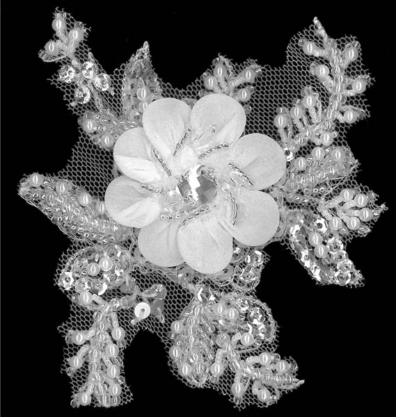 3D BEADED MOTIF - IVORY