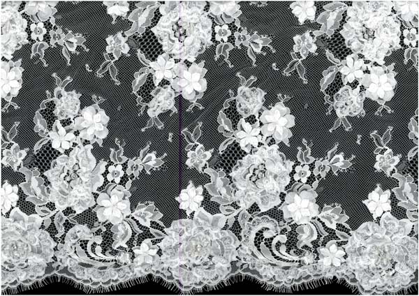 3D BEADED SEQUIN EDGING - IVORY