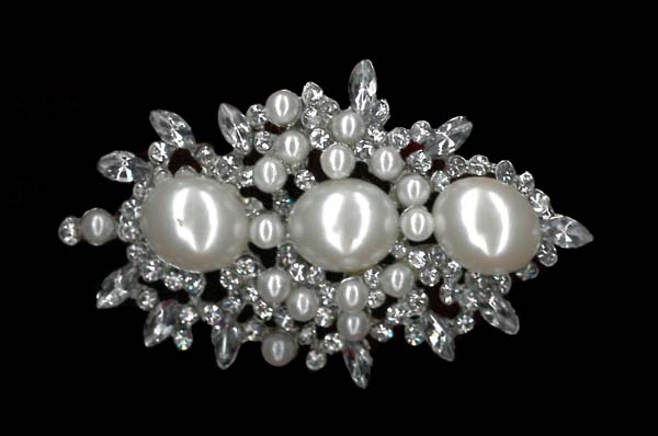 BROOCH - IV/NICKEL